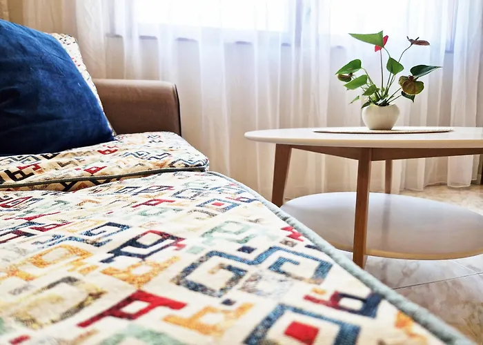 Central Apartment - Spacious Designer Property In Stara Zagora